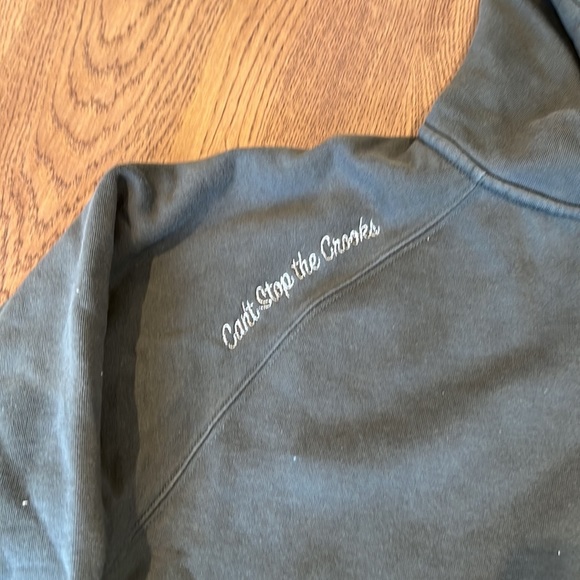 Vintage Crooks and Castles - Picture 2 of 5